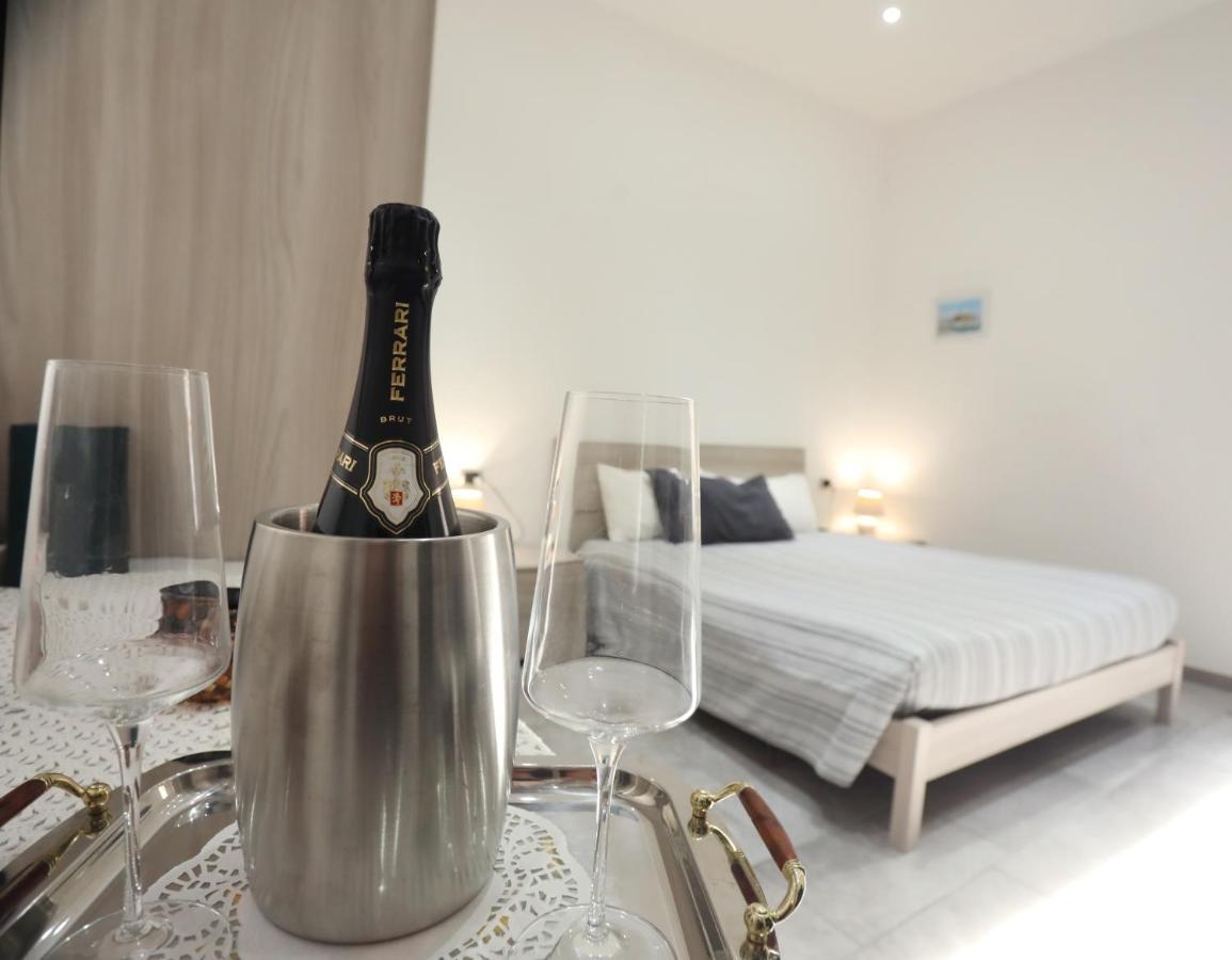2 Passi A Napoli Bed & Breakfast Luaran gambar