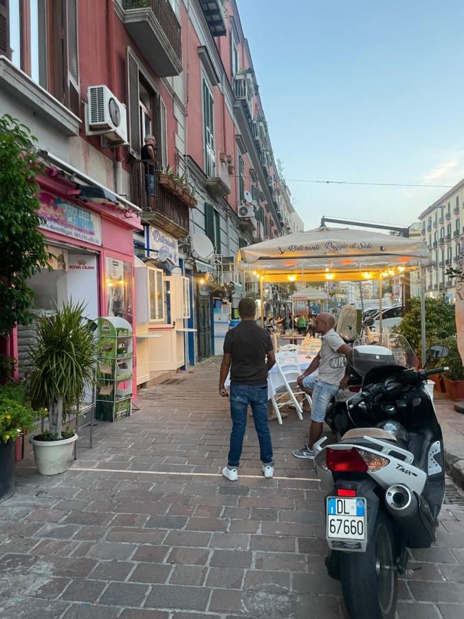 2 Passi A Napoli Bed & Breakfast Luaran gambar
