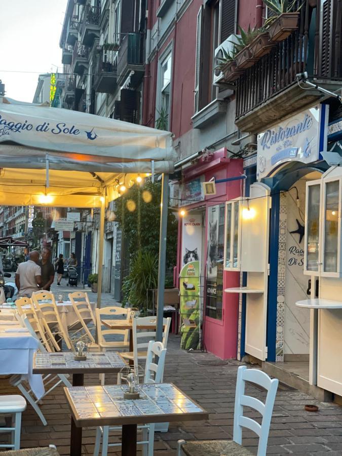 2 Passi A Napoli Bed & Breakfast Luaran gambar